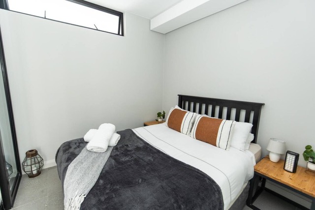 To Let 1 Bedroom Property for Rent in Summerstrand Eastern Cape